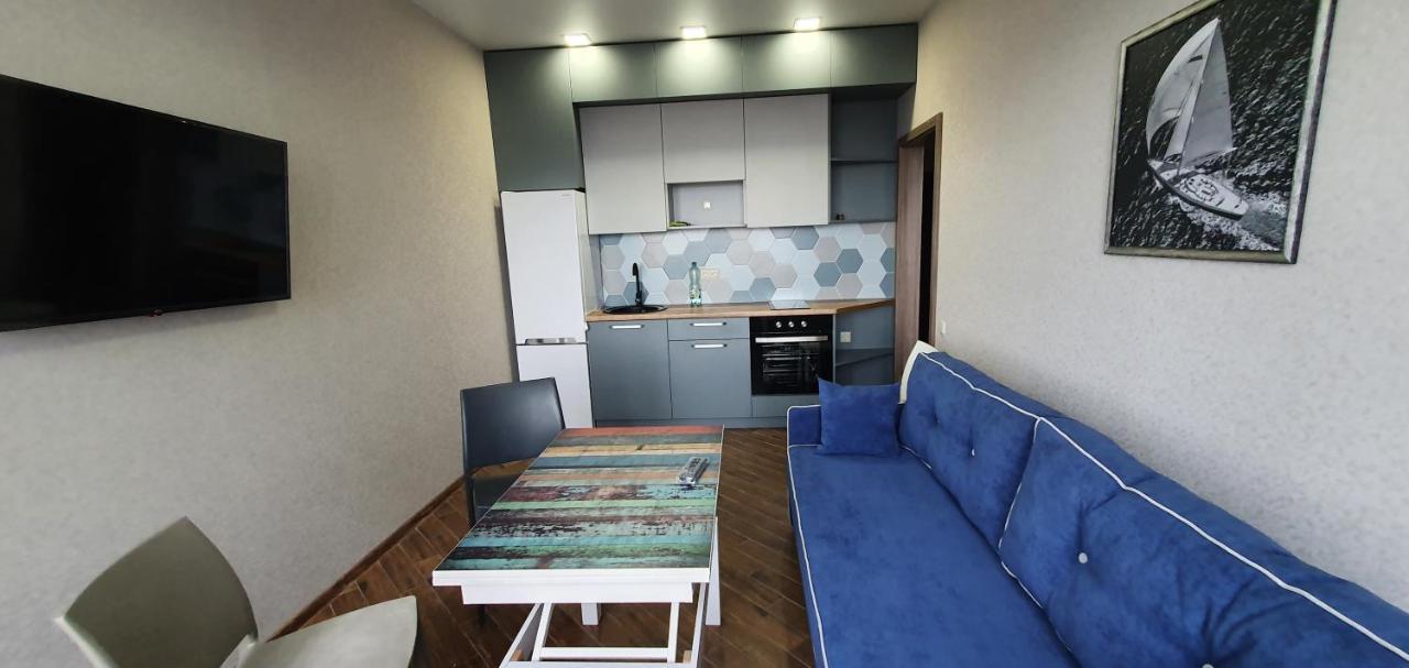Apartments with the sea view Odessa Esterno foto