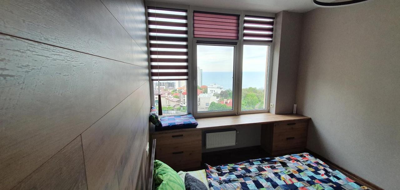 Apartments with the sea view Odessa Esterno foto